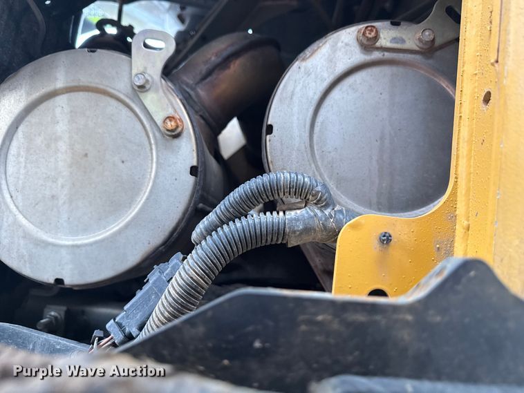 image for item YA2626 2020 John Deere 333G tracked skid steer loader