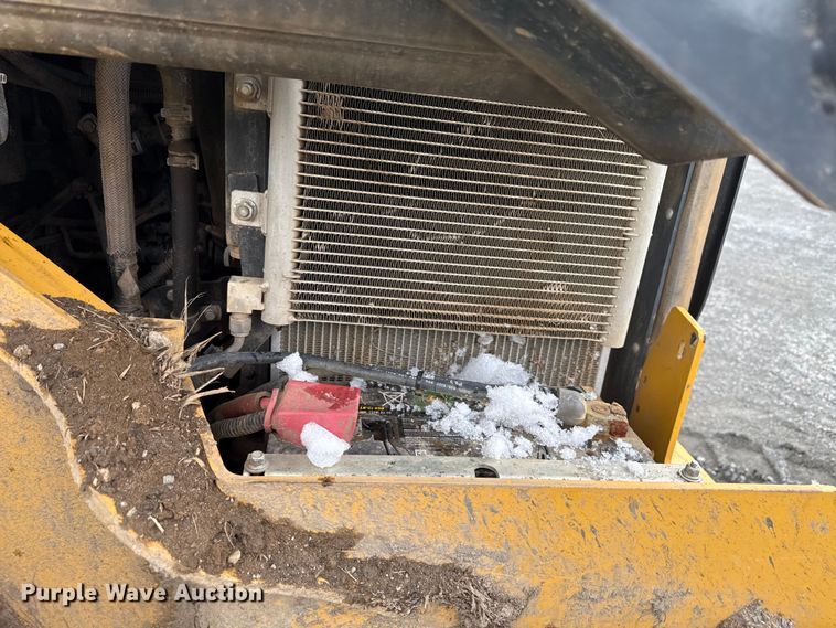 image for item YA2626 2020 John Deere 333G tracked skid steer loader