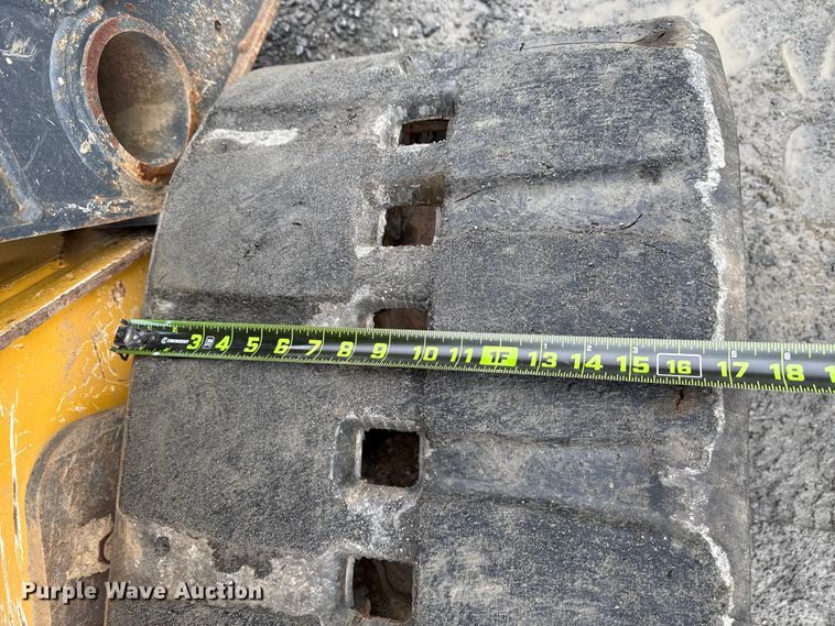 image for item YA2626 2020 John Deere 333G tracked skid steer loader