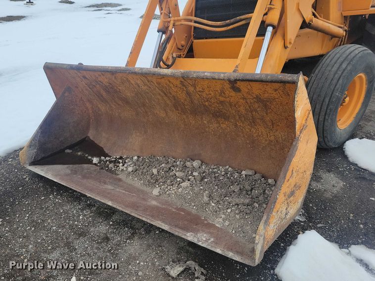 image for item YA2646 1977 Case 580C backhoe