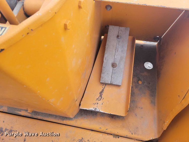image for item YA2646 1977 Case 580C backhoe