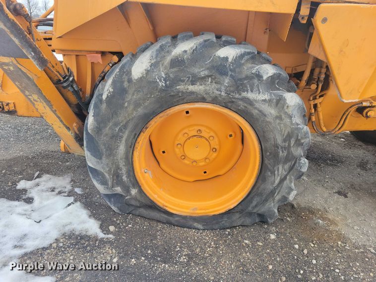 image for item YA2646 1977 Case 580C backhoe