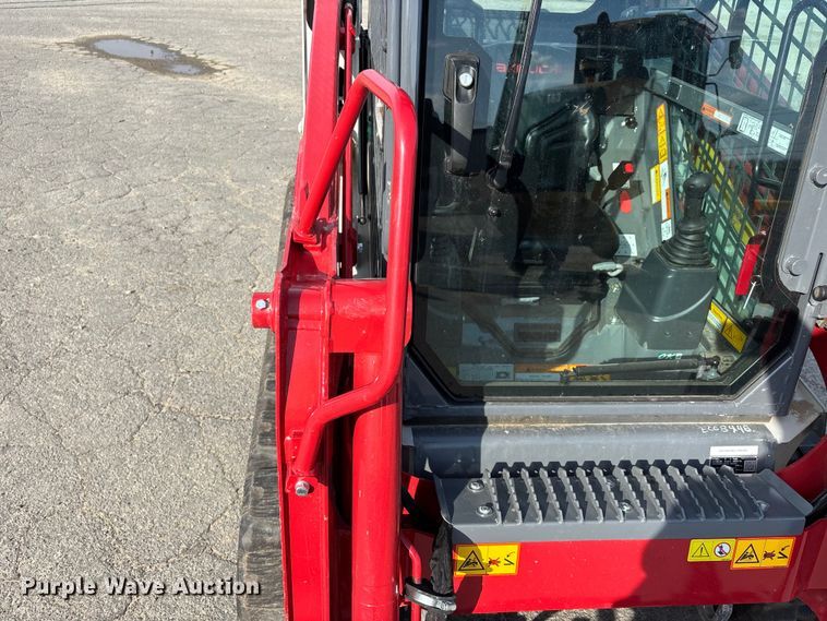 image for item YA2661 Takeuchi TL6R tracked skid steer loader