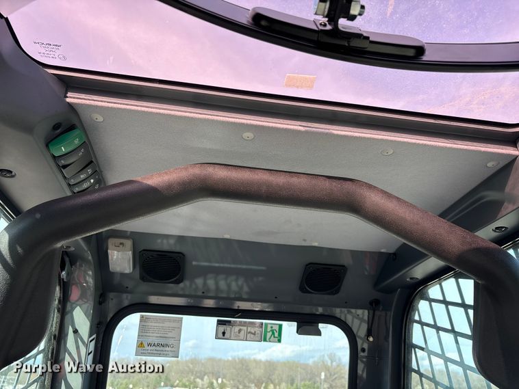 image for item YA2661 Takeuchi TL6R tracked skid steer loader