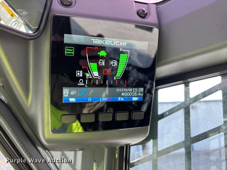 image for item YA2661 Takeuchi TL6R tracked skid steer loader