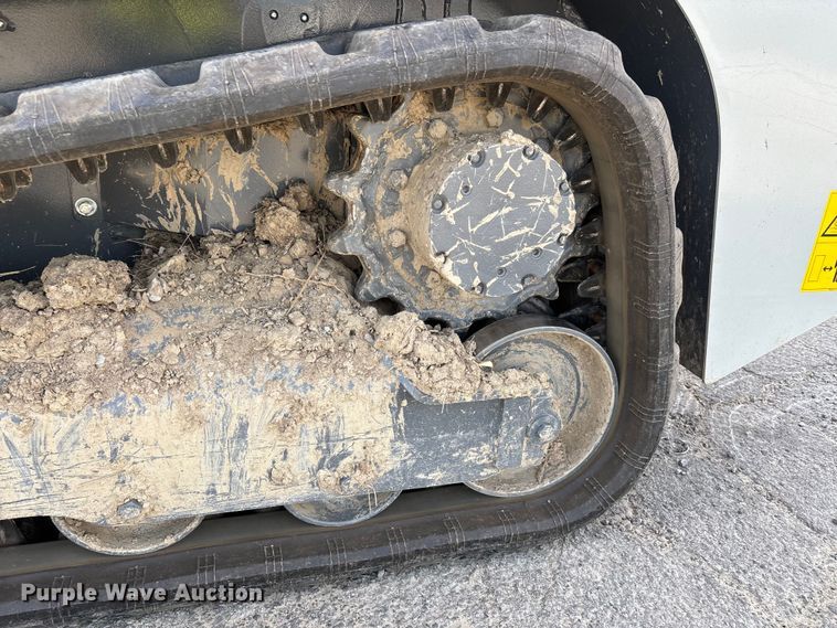 image for item YA2661 Takeuchi TL6R tracked skid steer loader