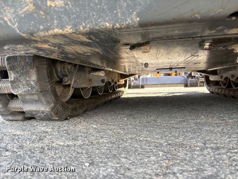 image for item YA2661 Takeuchi TL6R tracked skid steer loader