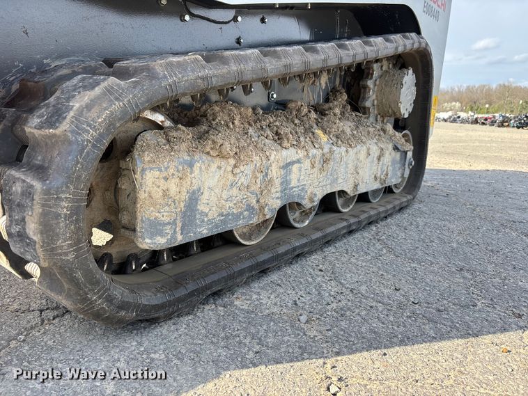 image for item YA2661 Takeuchi TL6R tracked skid steer loader