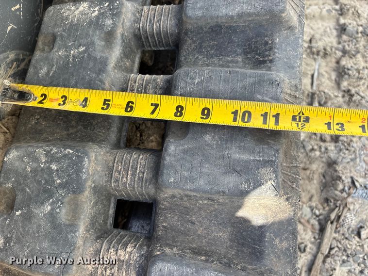 image for item YA2661 Takeuchi TL6R tracked skid steer loader