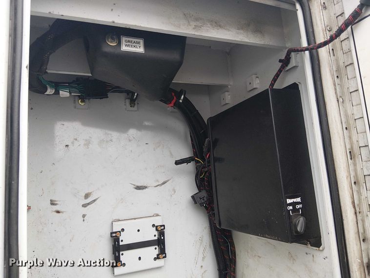 image for item YA2664 2021 Ford F750 Super Duty utility / service truck