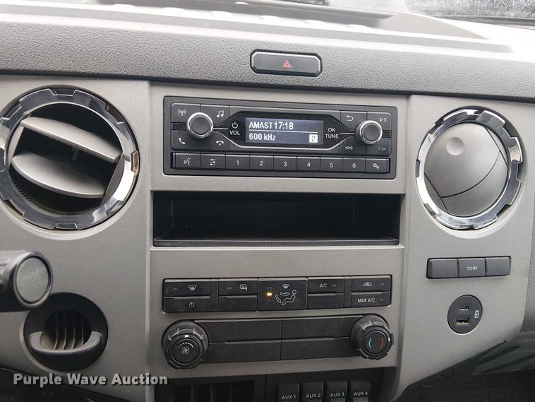 image for item YA2664 2021 Ford F750 Super Duty utility / service truck