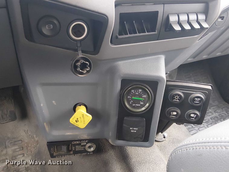 image for item YA2664 2021 Ford F750 Super Duty utility / service truck