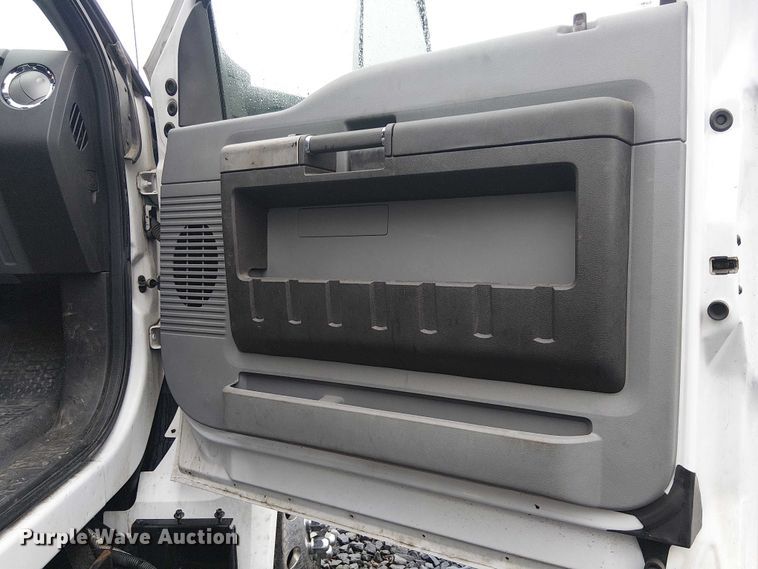 image for item YA2664 2021 Ford F750 Super Duty utility / service truck