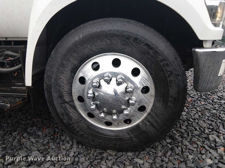 image for item YA2664 2021 Ford F750 Super Duty utility / service truck