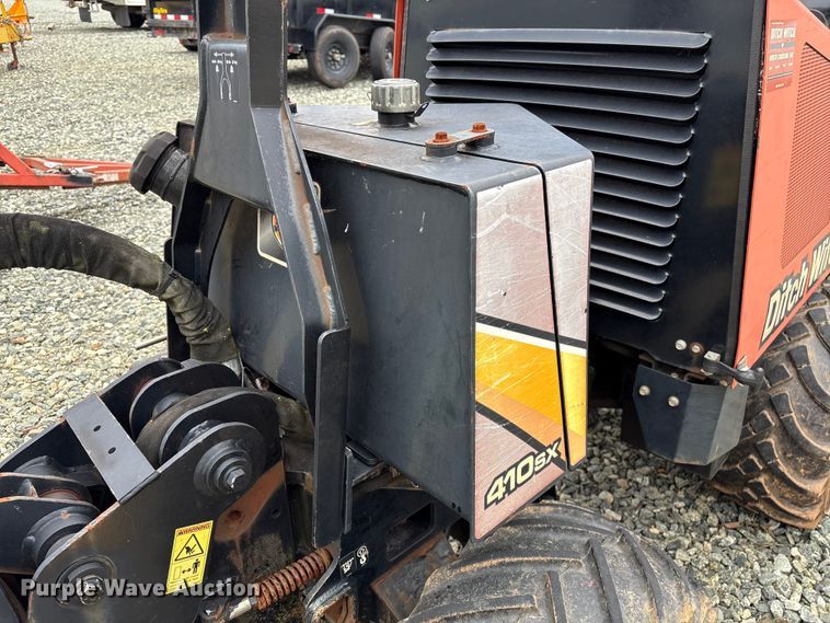 image for item YA2702 2015 Ditch Witch 410SX trencher