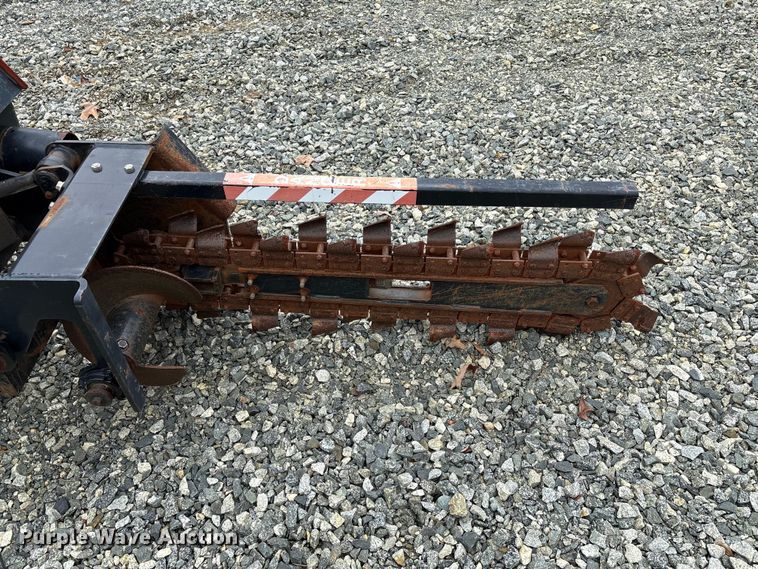 image for item YA2702 2015 Ditch Witch 410SX trencher