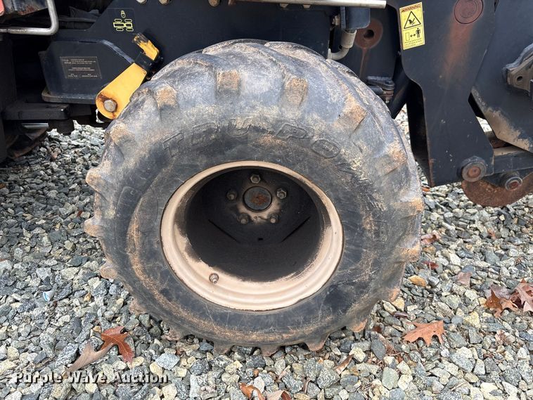 image for item YA2702 2015 Ditch Witch 410SX trencher