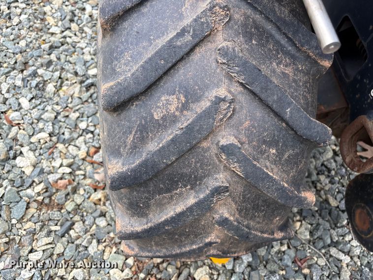 image for item YA2702 2015 Ditch Witch 410SX trencher