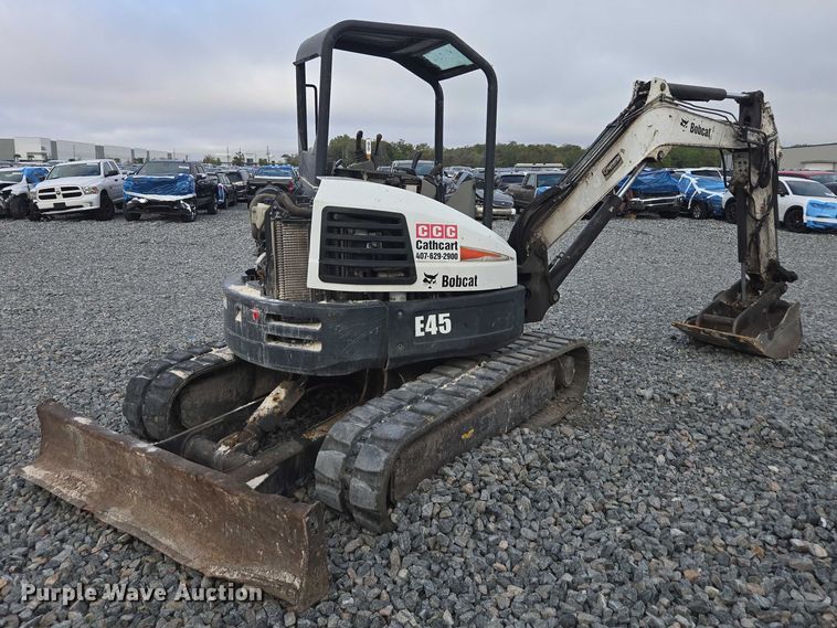 image for item YA2744 2017 Bobcat E45 mini excavator
