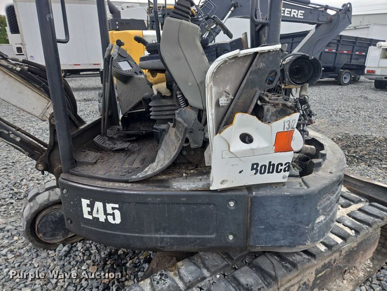 image for item YA2744 2017 Bobcat E45 mini excavator