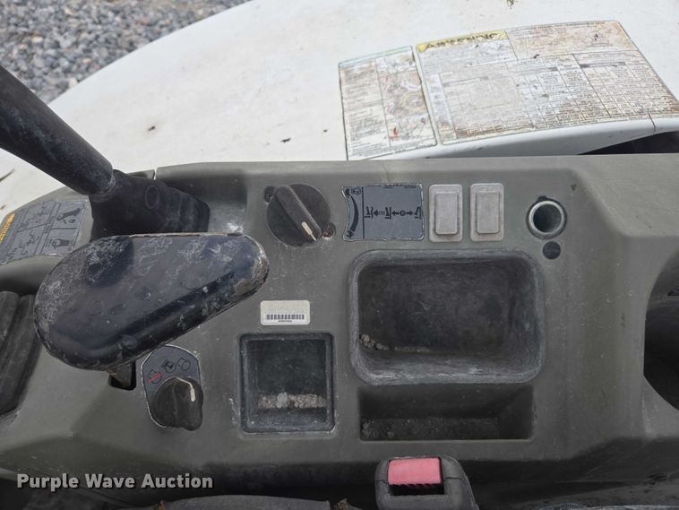 image for item YA2744 2017 Bobcat E45 mini excavator