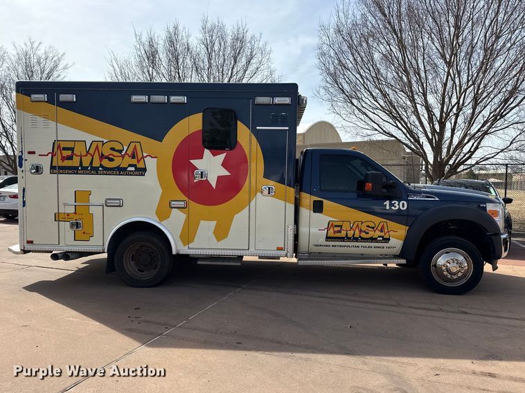 image for item DQ4352 2016 Ford F450 Super Duty XLT ambulance