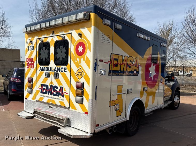 image for item DQ4352 2016 Ford F450 Super Duty XLT ambulance