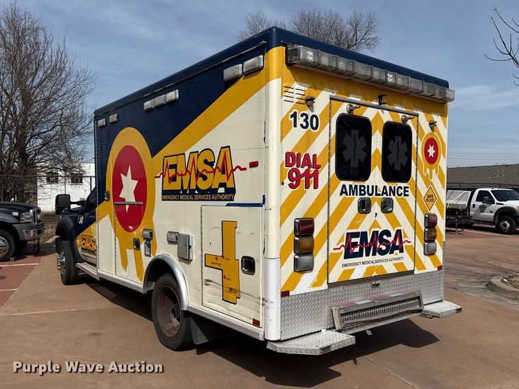 image for item DQ4352 2016 Ford F450 Super Duty XLT ambulance