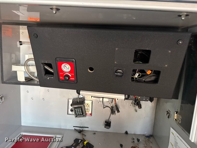 image for item DQ4352 2016 Ford F450 Super Duty XLT ambulance