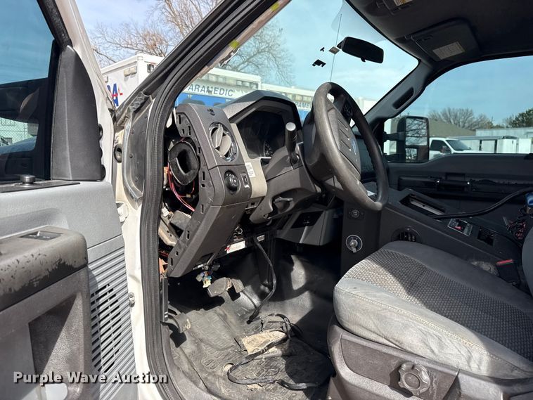 image for item DQ4352 2016 Ford F450 Super Duty XLT ambulance