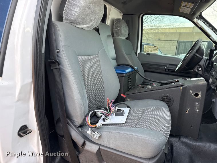 image for item DQ4352 2016 Ford F450 Super Duty XLT ambulance