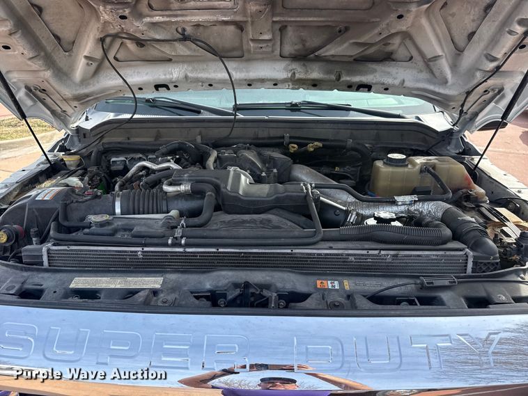 image for item DQ4352 2016 Ford F450 Super Duty XLT ambulance