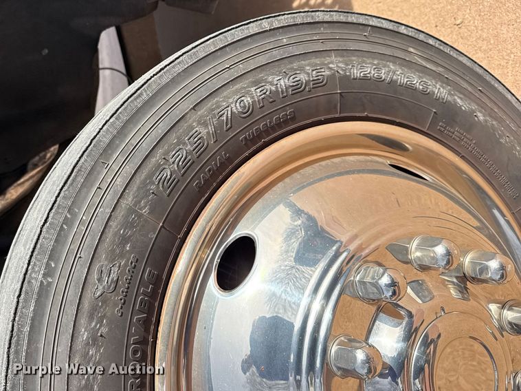 image for item DQ4352 2016 Ford F450 Super Duty XLT ambulance