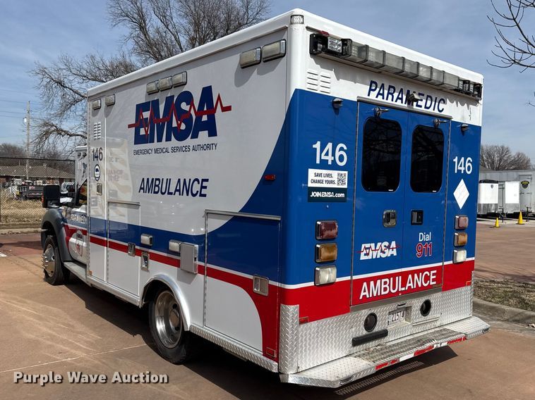 image for item DQ4353 2012 Ford F450 Super Duty XLT ambulance