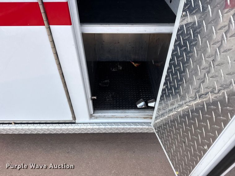 image for item DQ4353 2012 Ford F450 Super Duty XLT ambulance