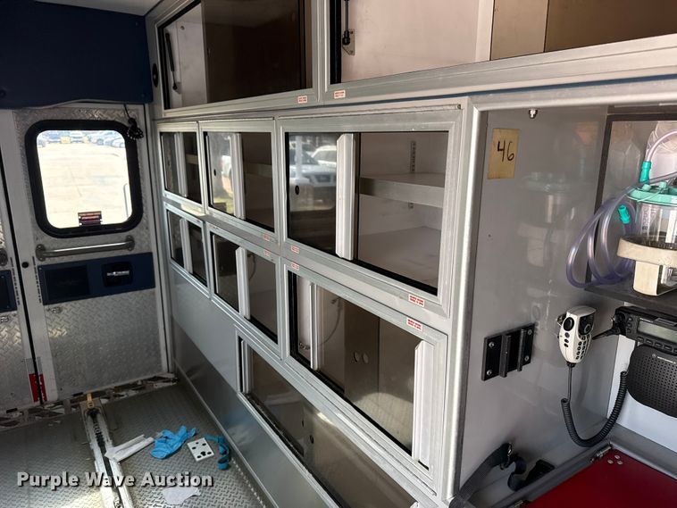 image for item DQ4353 2012 Ford F450 Super Duty XLT ambulance