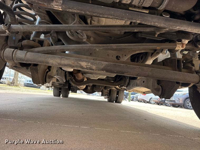 image for item DQ4353 2012 Ford F450 Super Duty XLT ambulance