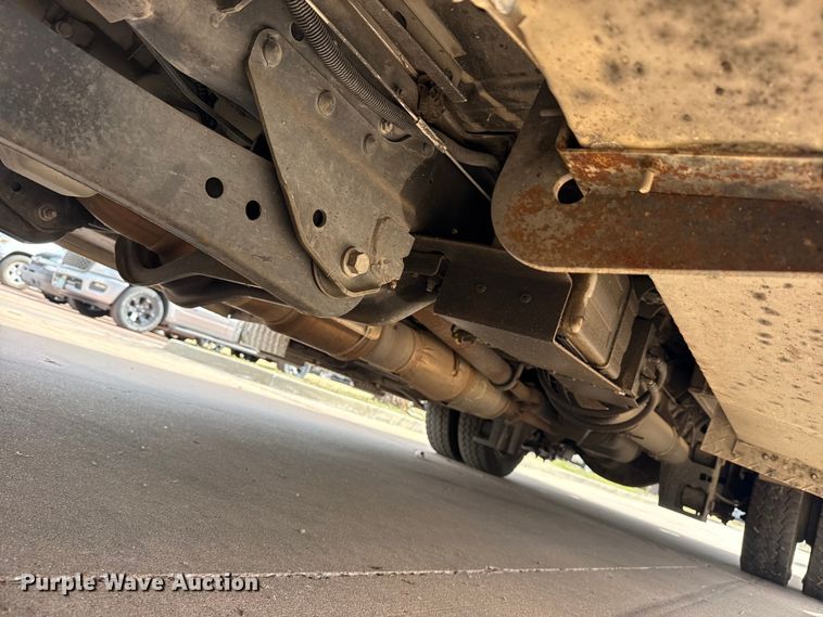 image for item DQ4353 2012 Ford F450 Super Duty XLT ambulance