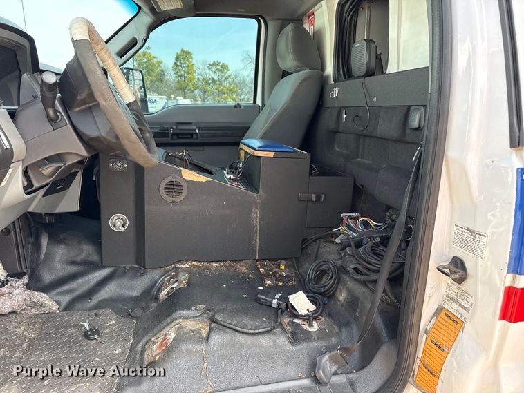 image for item DQ4353 2012 Ford F450 Super Duty XLT ambulance