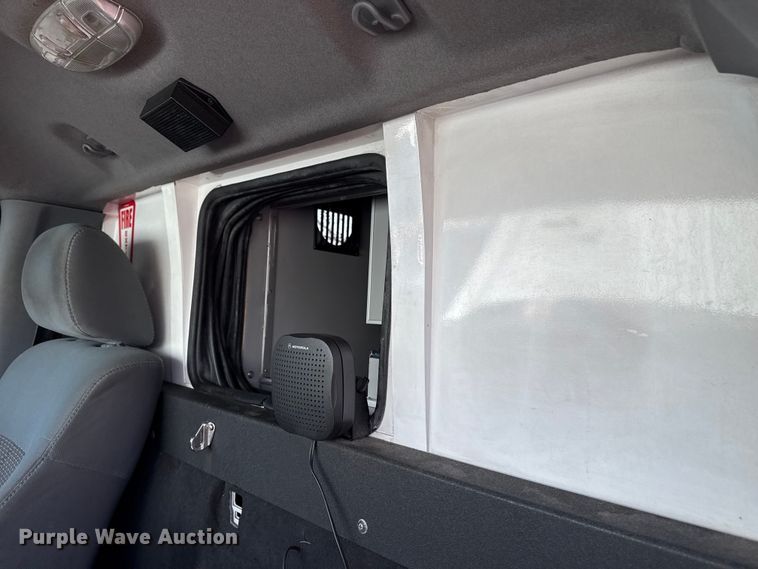 image for item DQ4353 2012 Ford F450 Super Duty XLT ambulance