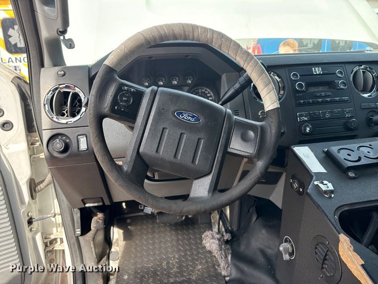 image for item DQ4353 2012 Ford F450 Super Duty XLT ambulance