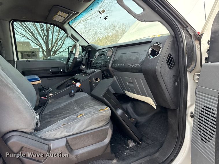 image for item DQ4353 2012 Ford F450 Super Duty XLT ambulance