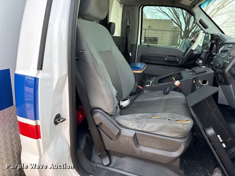 image for item DQ4353 2012 Ford F450 Super Duty XLT ambulance