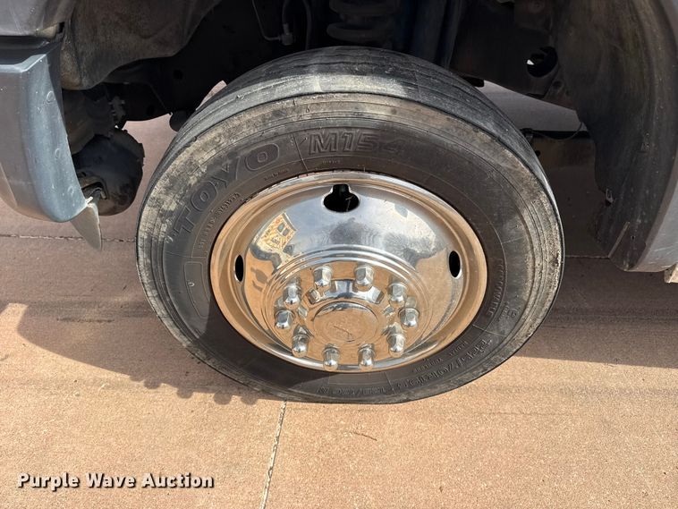 image for item DQ4353 2012 Ford F450 Super Duty XLT ambulance