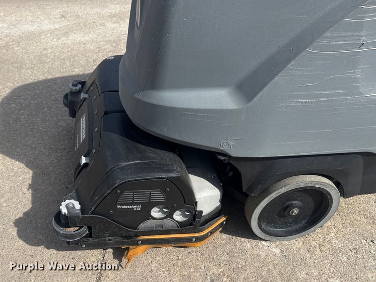 image for item DQ4354 2015 Karcher R65 floor scrubber