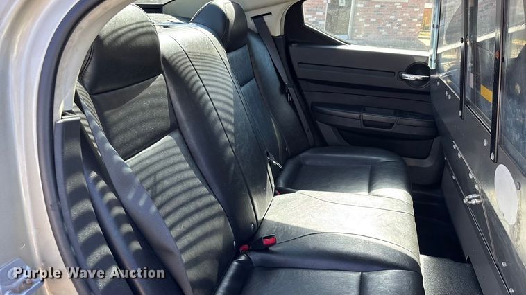 image for item DT0032 2010 Dodge Charger 