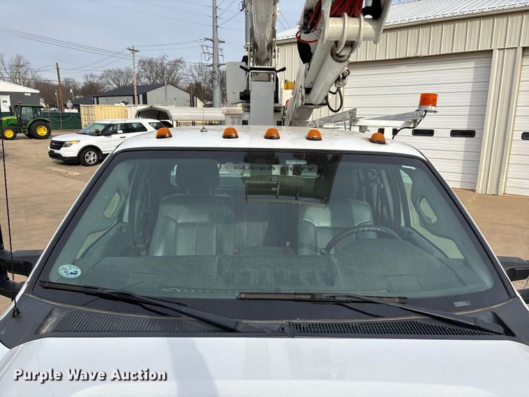 image for item DT0033 2014 Ford F550 Ext. Cab bucket truck