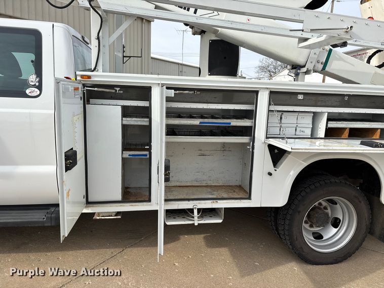 image for item DT0033 2014 Ford F550 Ext. Cab bucket truck