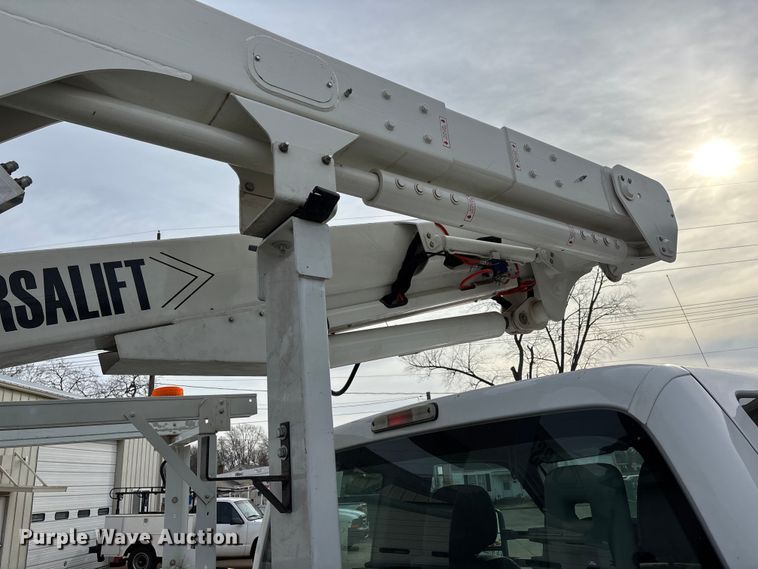 image for item DT0033 2014 Ford F550 Ext. Cab bucket truck