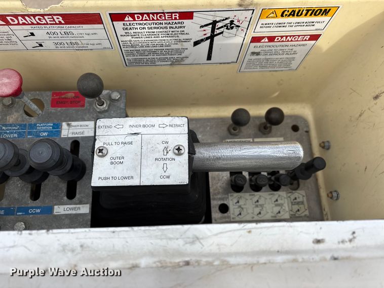 image for item DT0033 2014 Ford F550 Ext. Cab bucket truck